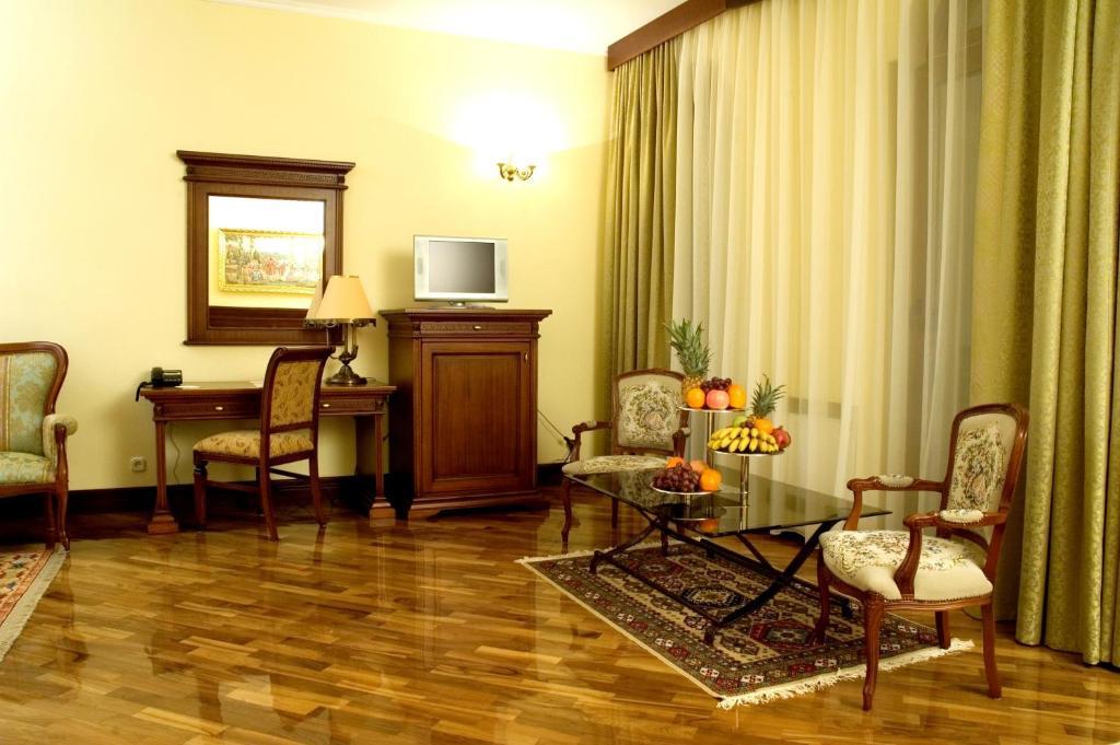 Optima Collection Dnipro Hotel Szoba fotó